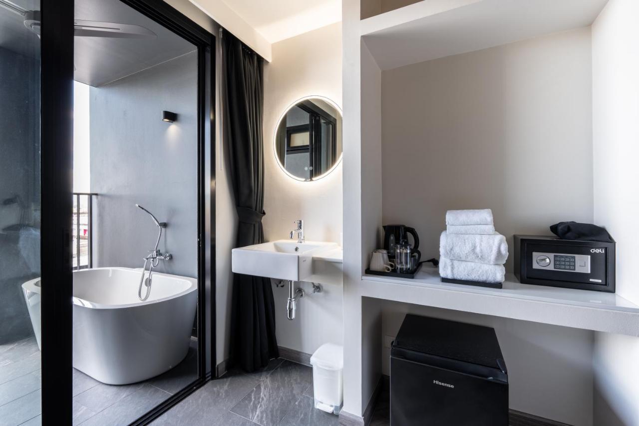 Hotel Blu Monkey Hub And Town Krabi